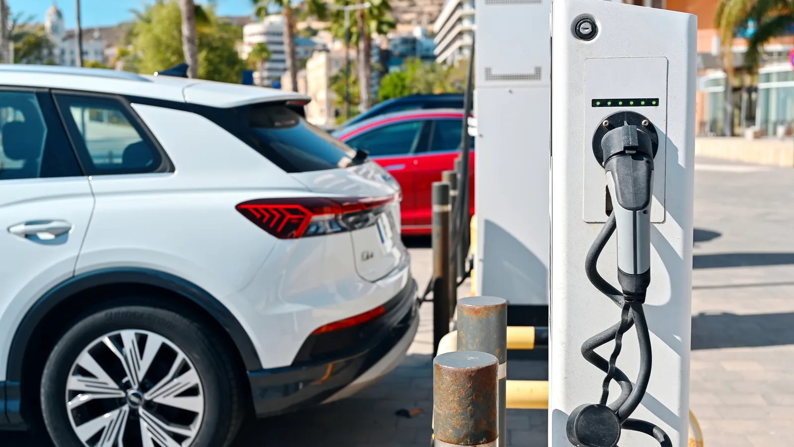 Electric vehicle charging with solar energy planning